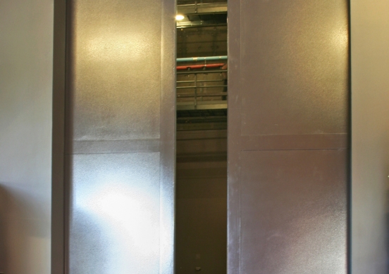 Steel profile sliding door EI60. Height 5,20 m